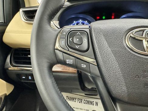Used 2014 Toyota Avalon XLE Touring FWD image 22