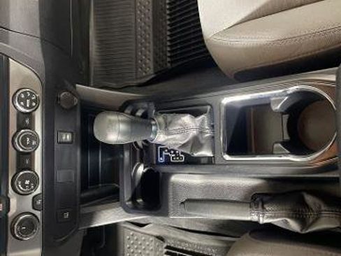 Used 2019 Toyota Tacoma SR w/ SX Package AWD/4WD image 18