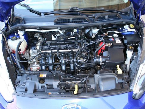Used 2014 Ford Fiesta Titanium FWD image 11