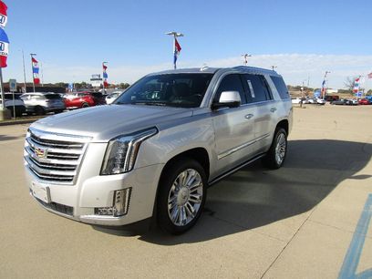 Used 2017 Cadillac Escalade Platinum