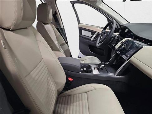 New 2025 Land Rover Discovery Sport S image 10