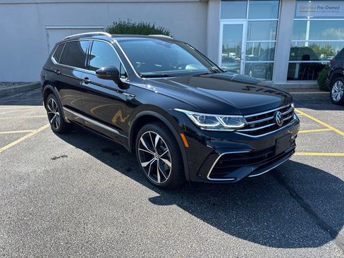 Used 2024 Volkswagen Tiguan SEL R-Line AWD/4WD image 1