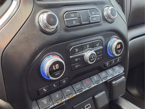 Used 2022 GMC Sierra 2500 Denali image 19