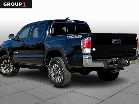 Certified 2022 Toyota Tacoma TRD Off-Road AWD/4WD image 12
