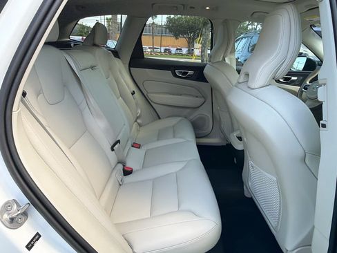 Certified 2024 Volvo XC60 B5 Plus w/ Protection Package Premier AWD/4WD image 19