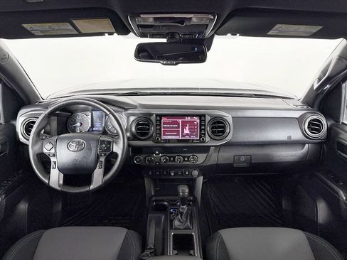 Used 2020 Toyota Tacoma TRD Off-Road w/ Technology Package AWD/4WD image 49