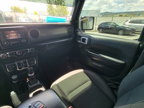 Used 2021 Jeep Gladiator Sport AWD/4WD image 21
