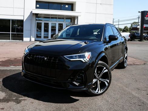 Used 2023 Audi Q3 2.0T Premium Plus w/ Premium Plus Package AWD/4WD image 46