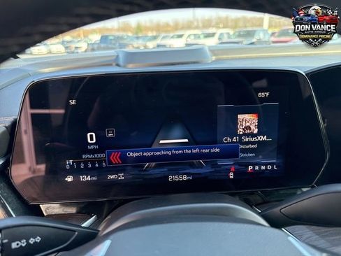 Used 2025 Chevrolet Suburban Z71 AWD/4WD image 13