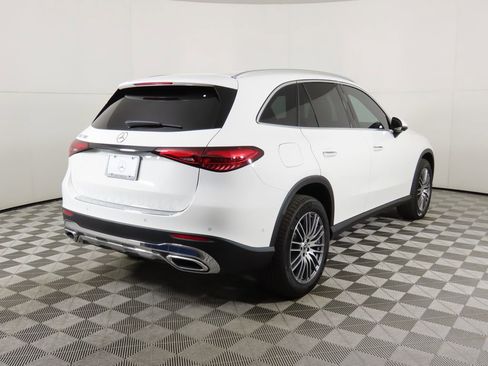 Certified 2025 Mercedes-Benz GLC 300 image 5