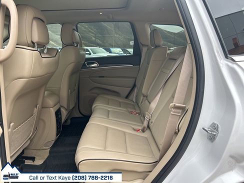 Used 2018 Jeep Grand Cherokee Overland image 11