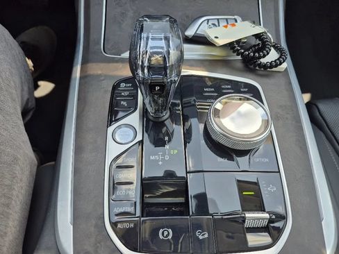 Used 2021 BMW X7 xDrive40i w/ Executive Package AWD/4WD image 33