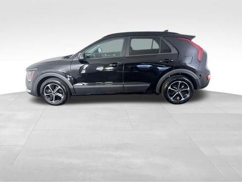 Certified 2025 Kia Niro EX FWD image 10