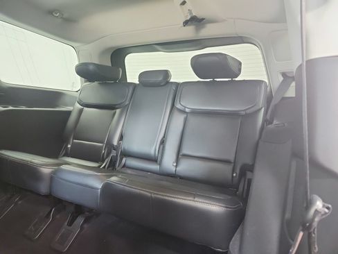 Used 2025 Ford Expedition Platinum AWD/4WD image 12