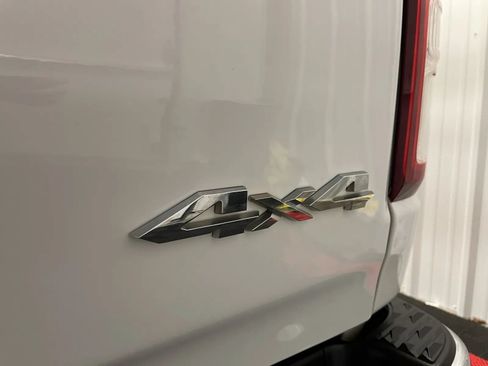 Used 2021 RAM 1500 Big Horn AWD/4WD image 17