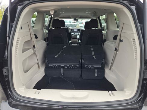 Certified 2023 Chrysler Voyager LX FWD image 20