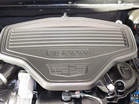 Used 2025 Cadillac XT6 Premium Luxury image 4