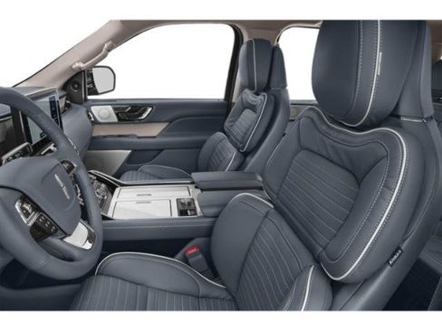 Used 2023 Lincoln Navigator Black Label AWD/4WD image 8