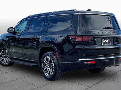 Used 2024 Jeep Wagoneer Series II w/ Flexible Seating Group RWD image 12