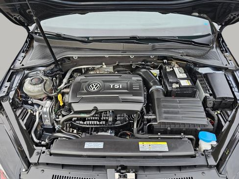 Used 2020 Volkswagen GTI S image 19