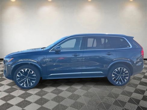 Used 2025 Volvo XC90 T8 Plus w/ Protection Package Premier image 6