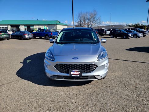 Used 2022 Ford Escape Titanium w/ Class II Trailer Tow Package image 14