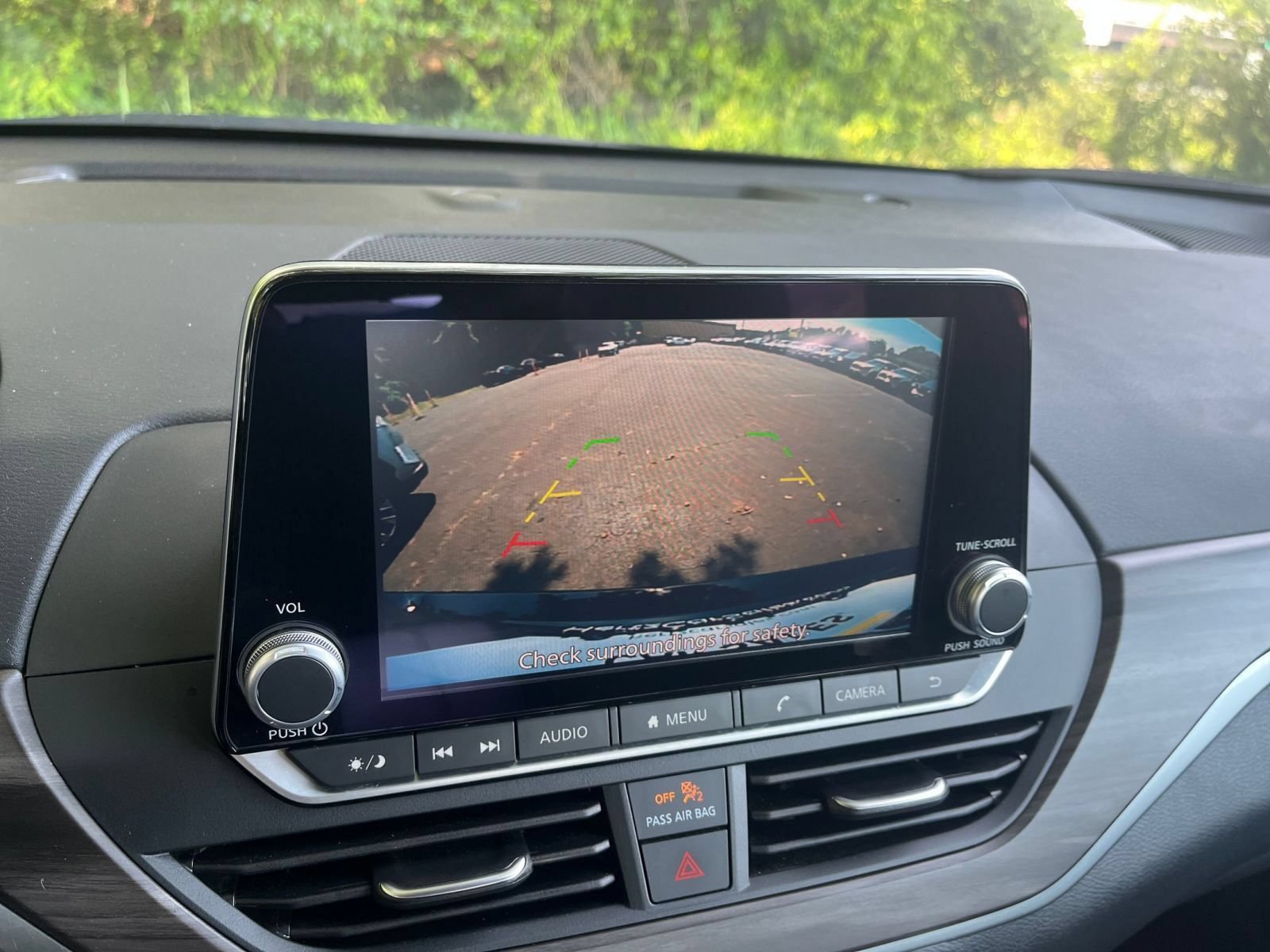 Used 2025 Nissan Altima 2.5 SV FWD image 42
