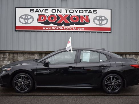Certified 2025 Toyota Camry XSE w/ Premium Plus Package AWD/4WD image 4
