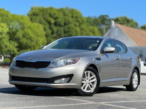 Used 2013 Kia Optima LX w/ Convenience Pkg FWD image 1