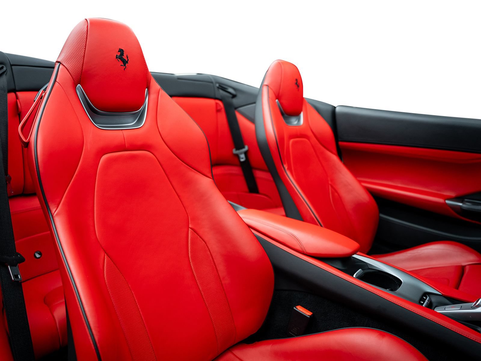 Used 2019 Ferrari Portofino RWD image 37