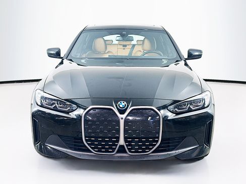 Used 2024 BMW i4 xDrive40i AWD/4WD image 2
