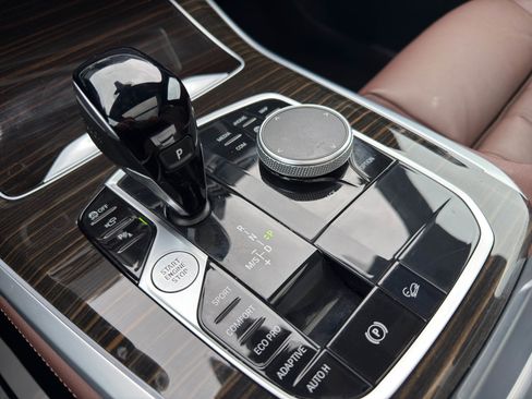 Used 2021 BMW X5 xDrive40i w/ Premium Package image 16