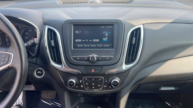 Used 2018 Chevrolet Equinox LT AWD/4WD image 12