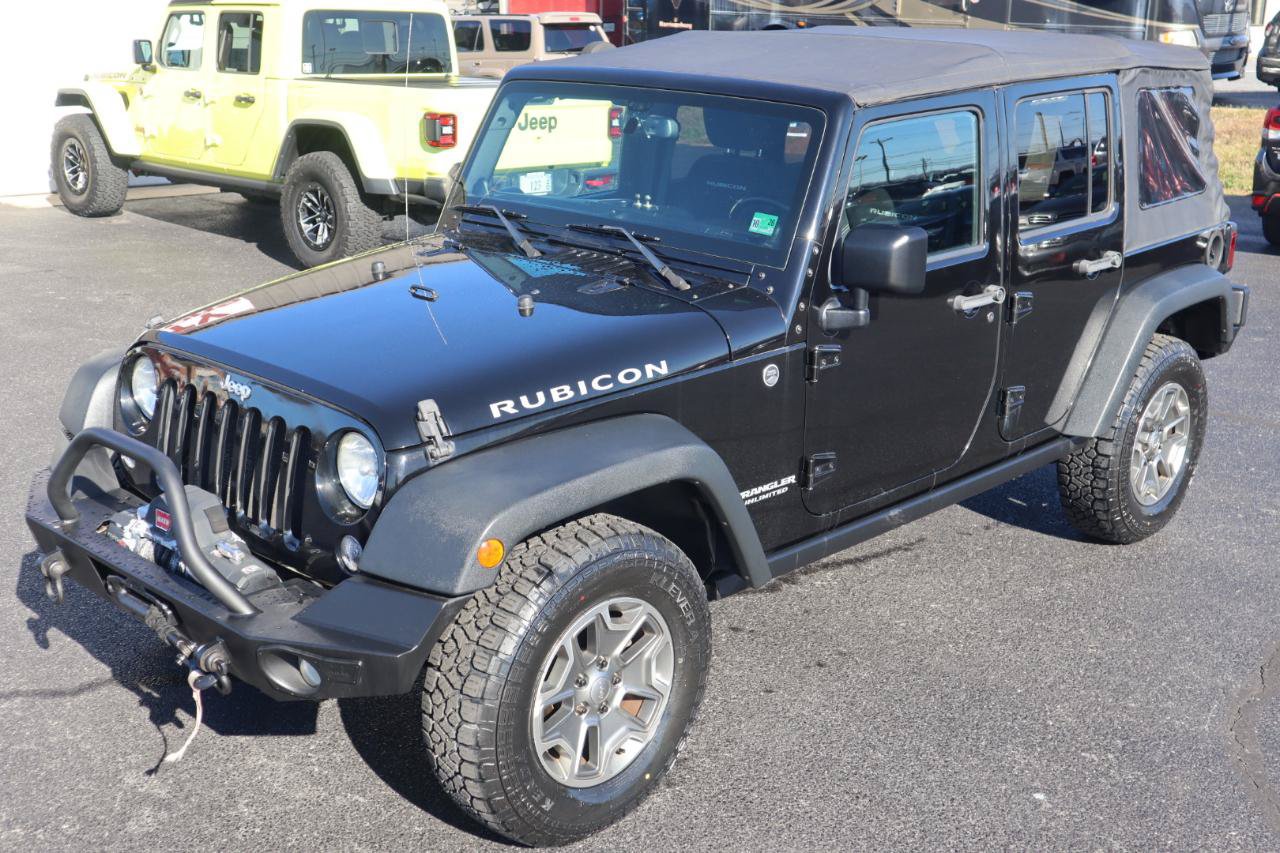 Used 2014 Jeep Wrangler Unlimited Rubicon w/ Connectivity Group AWD/4WD image 11