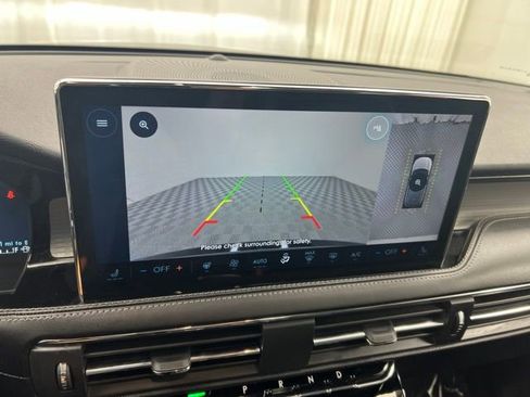 Used 2023 Lincoln Corsair AWD w/ Equipment Group 101A image 18