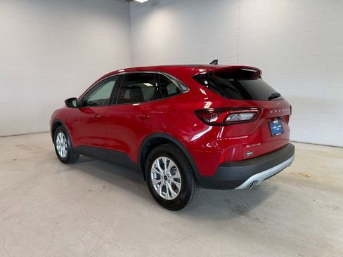 Used 2023 Ford Escape Active w/ Tech Pack #2 AWD/4WD image 5