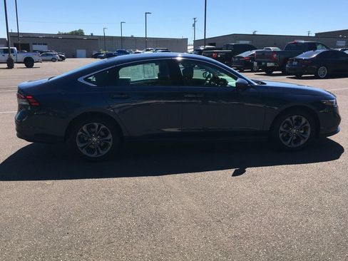 Used 2023 Honda Accord EX image 7