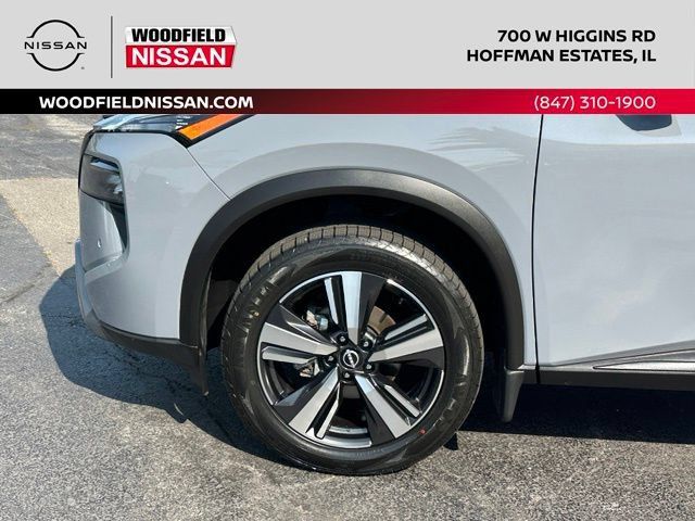 Certified 2025 Nissan Rogue SL w/ SL Premium Package AWD/4WD image 6