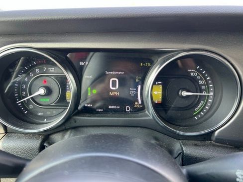 Used 2023 Jeep Wrangler Unlimited image 10