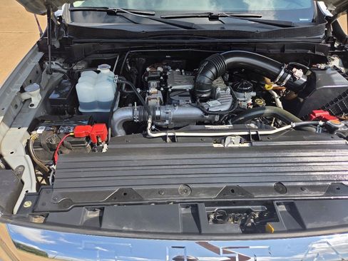 Used 2016 Nissan Titan SL RWD image 21