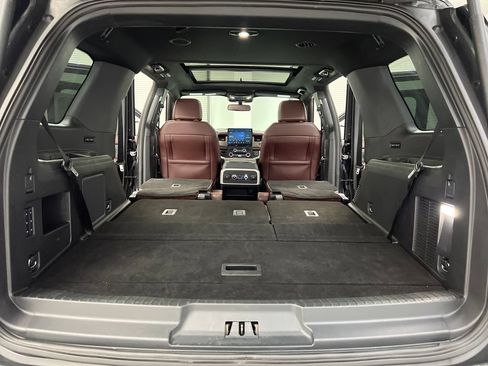 Used 2023 Ford Expedition Limited AWD/4WD image 52