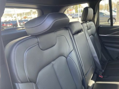 New 2025 Jeep Grand Cherokee Limited image 55