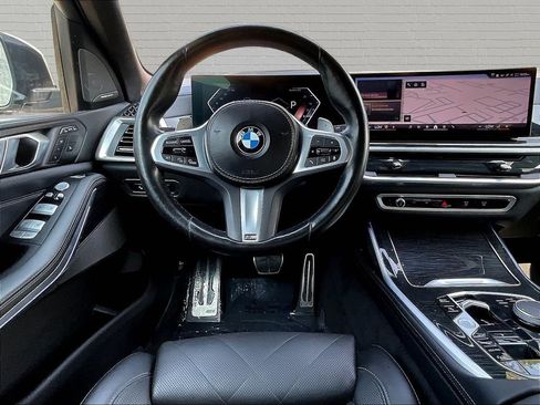 Used 2024 BMW X7 xDrive40i w/ M Sport Package AWD/4WD image 8