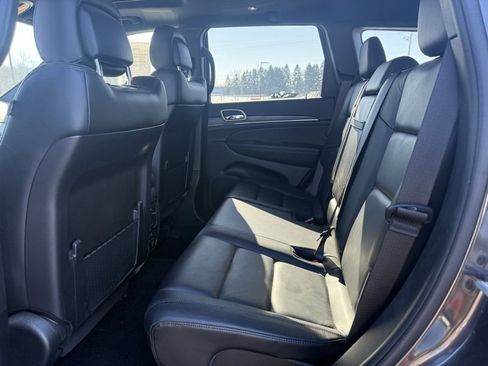Used 2021 Jeep Grand Cherokee Limited image 11
