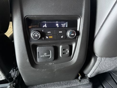 Used 2023 Buick Enclave Avenir w/ Avenir Technology Package image 19