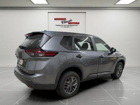 Used 2024 Nissan Rogue S AWD/4WD image 7