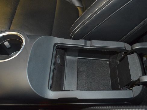 Used 2025 Ford Mustang Premium RWD image 21