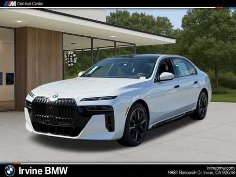 New 2026 BMW i7 xDrive60 AWD/4WD image 1