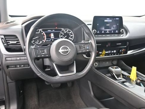 Used 2023 Nissan Rogue SL AWD/4WD image 16