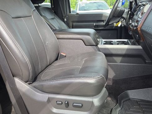 Used 2012 Ford F250 Lariat w/ Lariat Ultimate Pkg AWD/4WD image 6